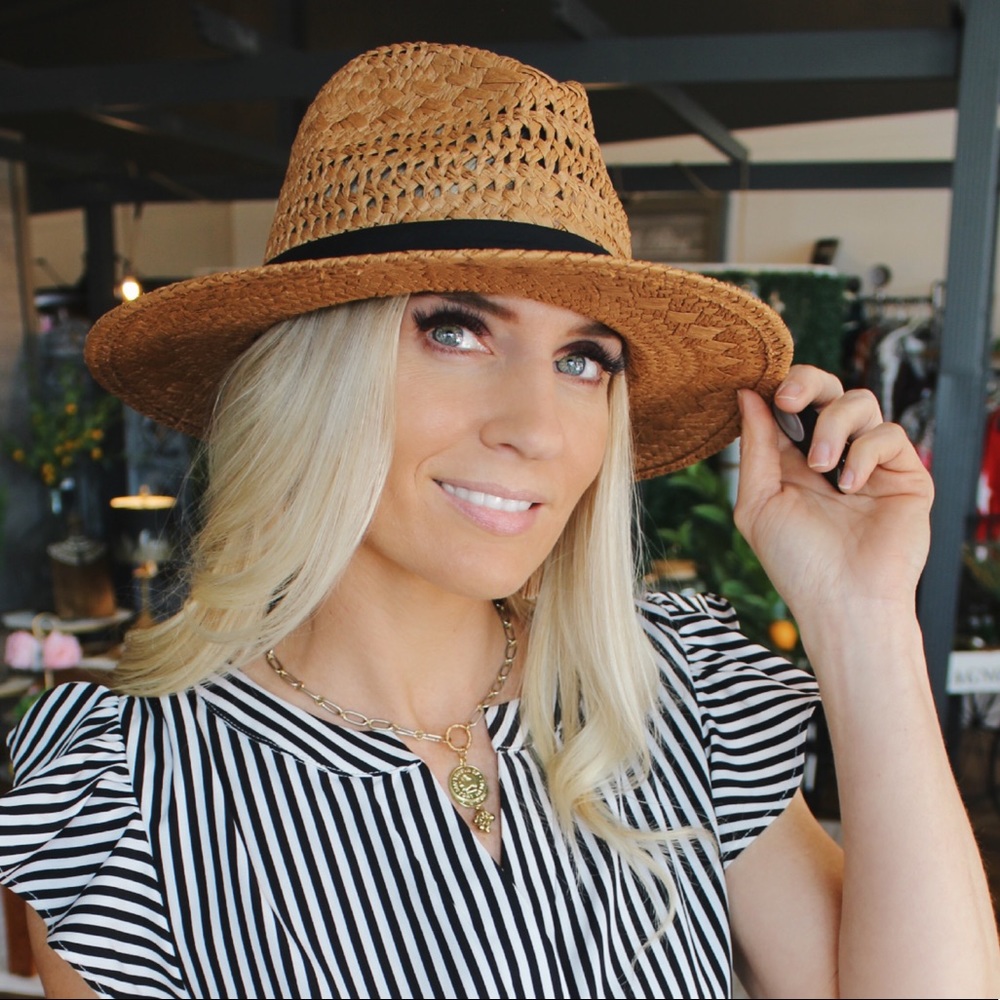Find The Sun Short Brim Panama Hat-Light Brown - Picture 6 of 7